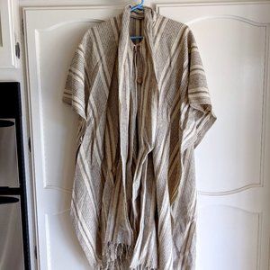 Hand Loomed Wool Poncho (free sizing)